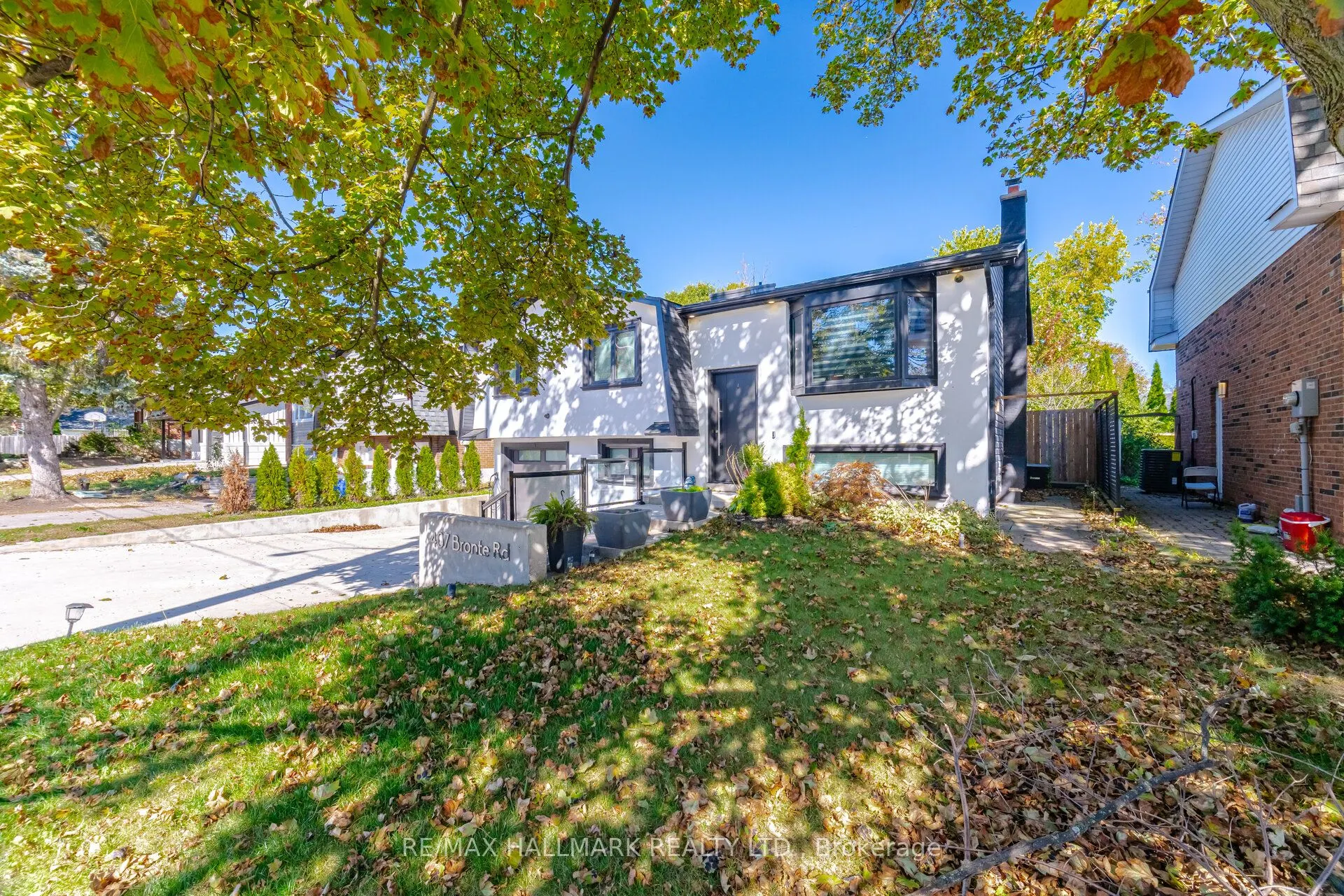 407 Bronte Road