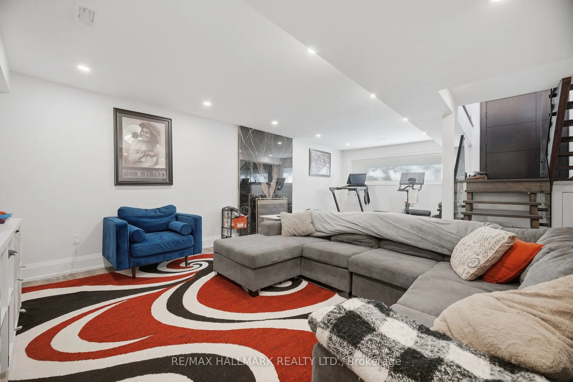 407 Bronte Road