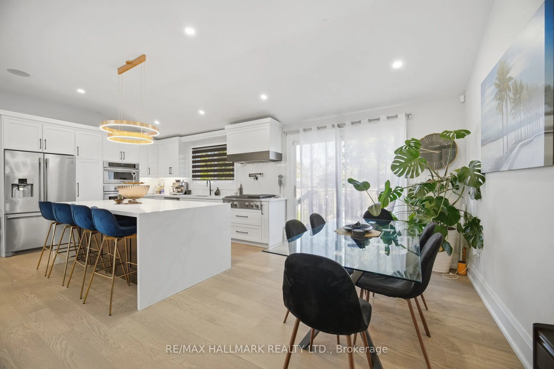 407 Bronte Road
