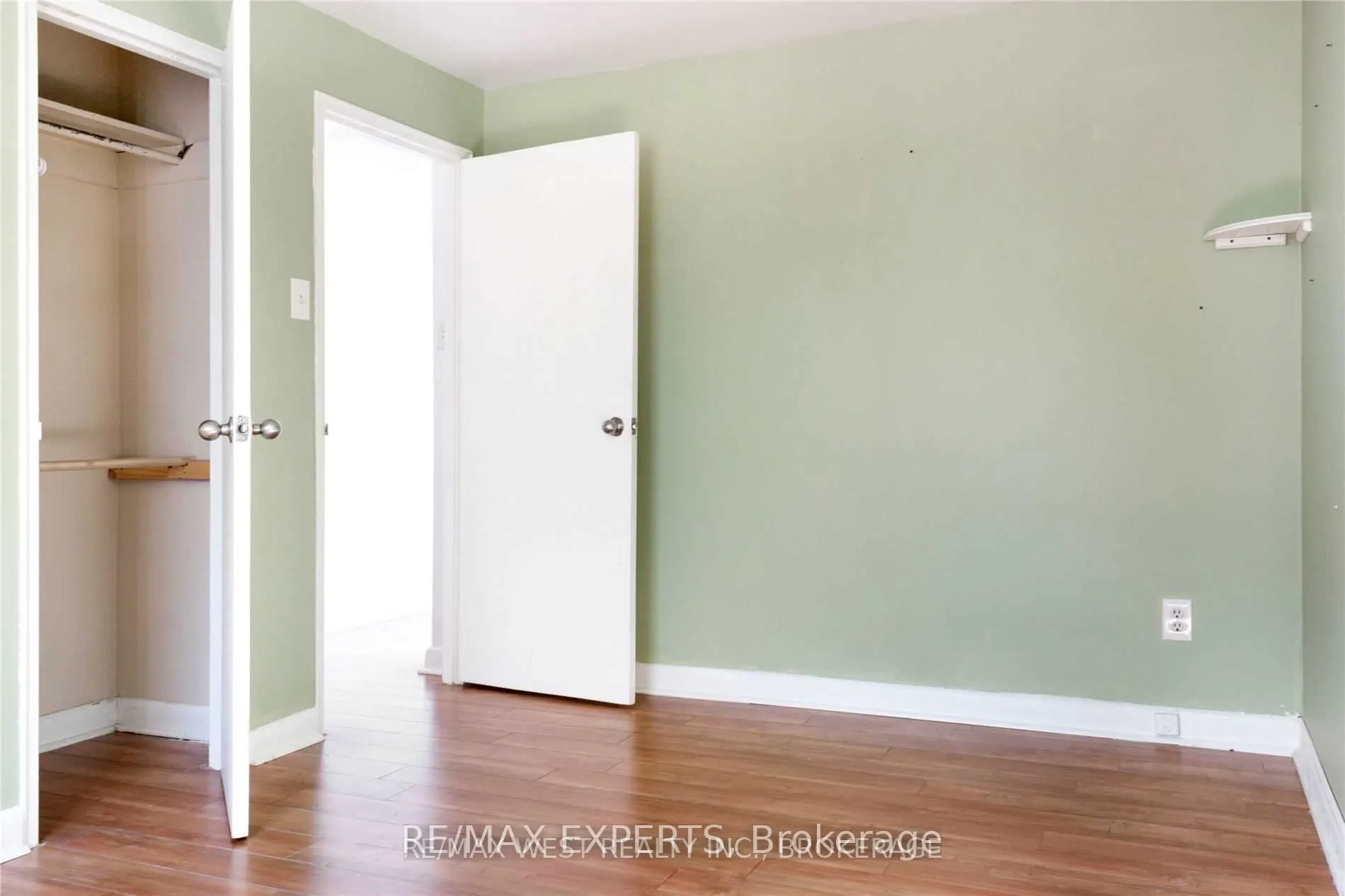 3261A Lake Shore Boulevard #301