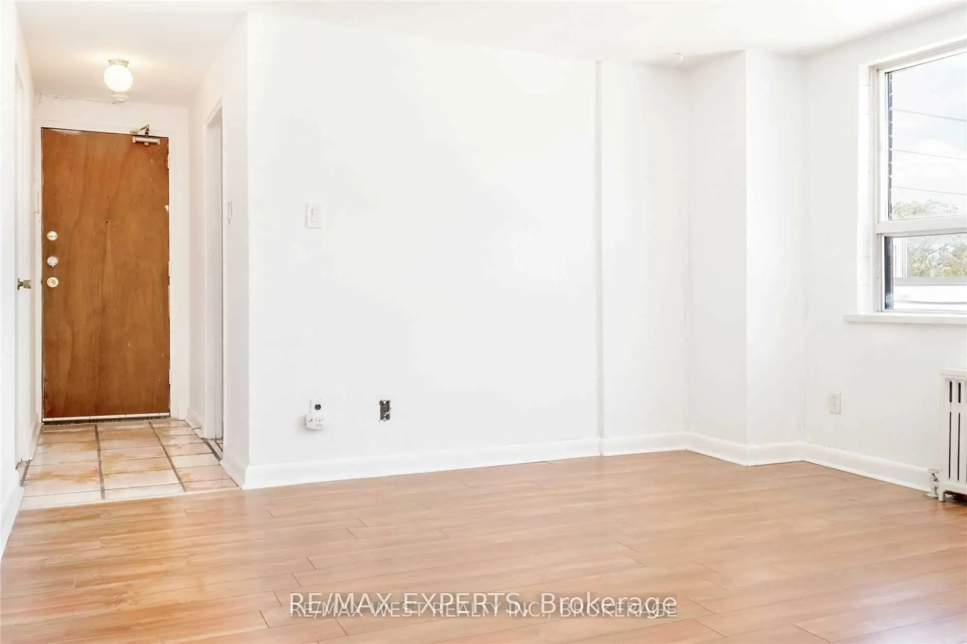3261A Lake Shore Boulevard #301