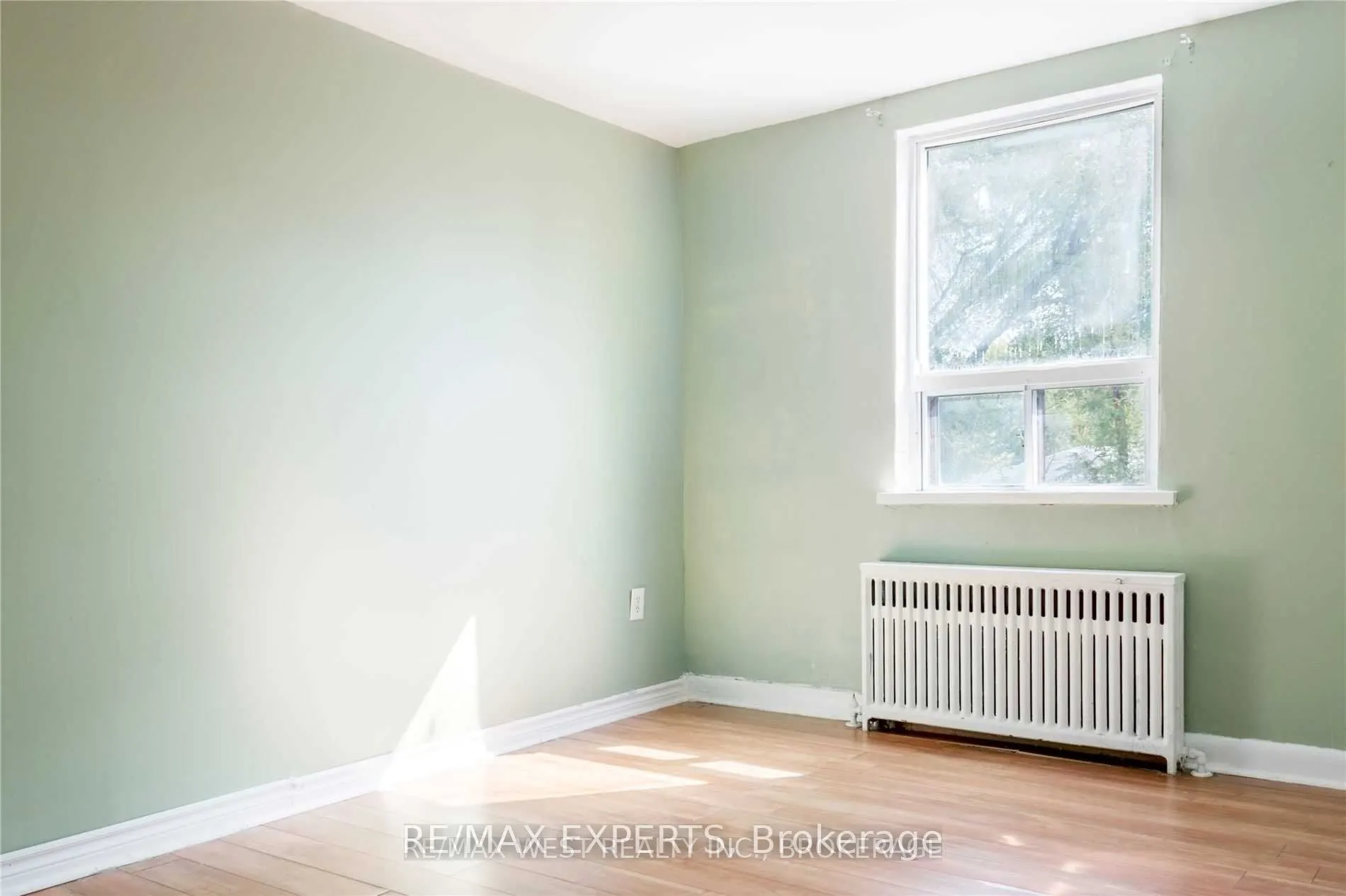3261A Lake Shore Boulevard #301