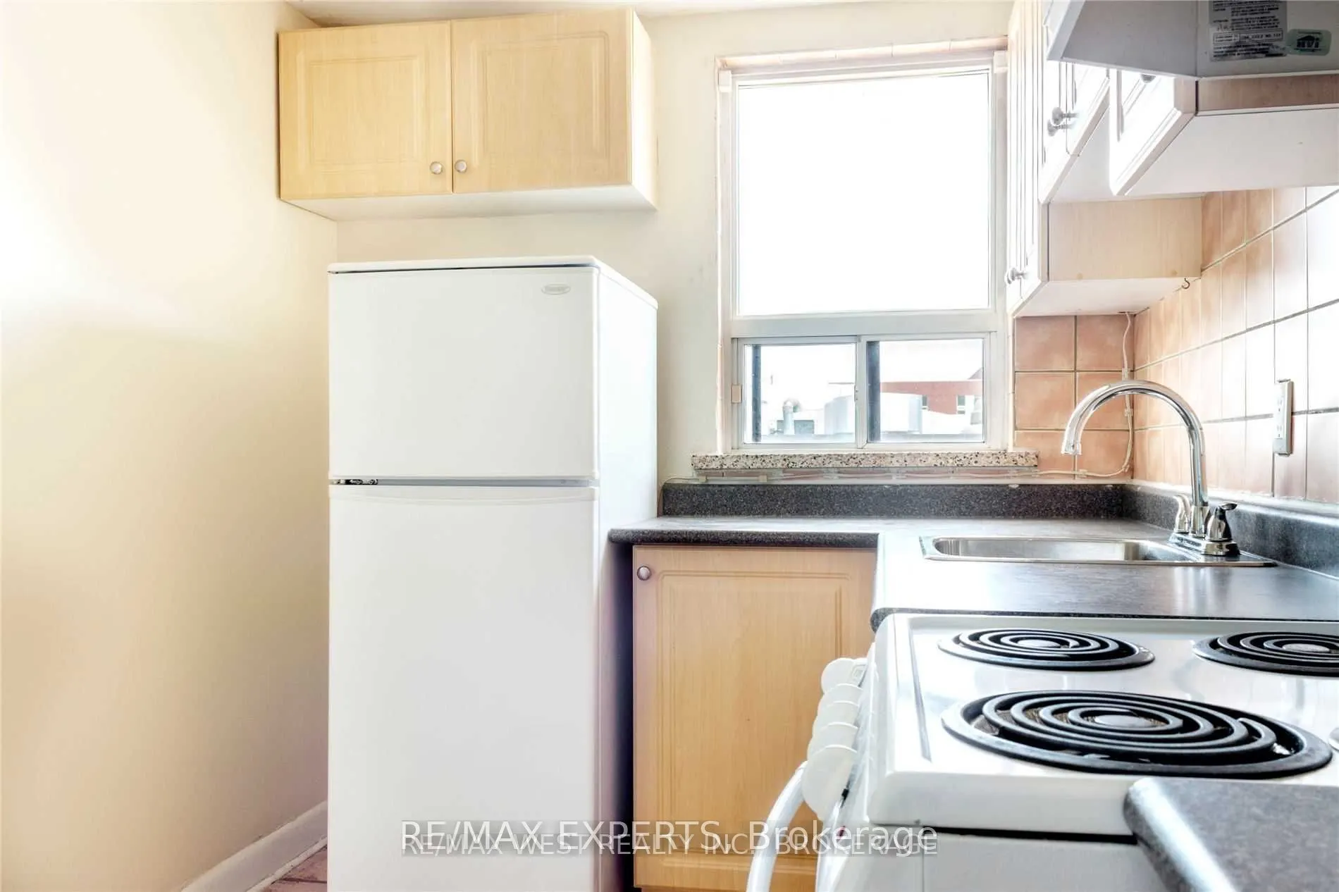 3261A Lake Shore Boulevard #301