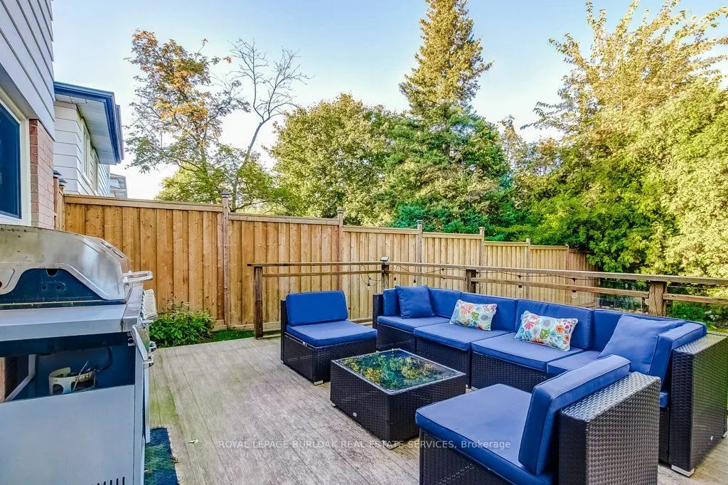 1485 Newlands Crescent