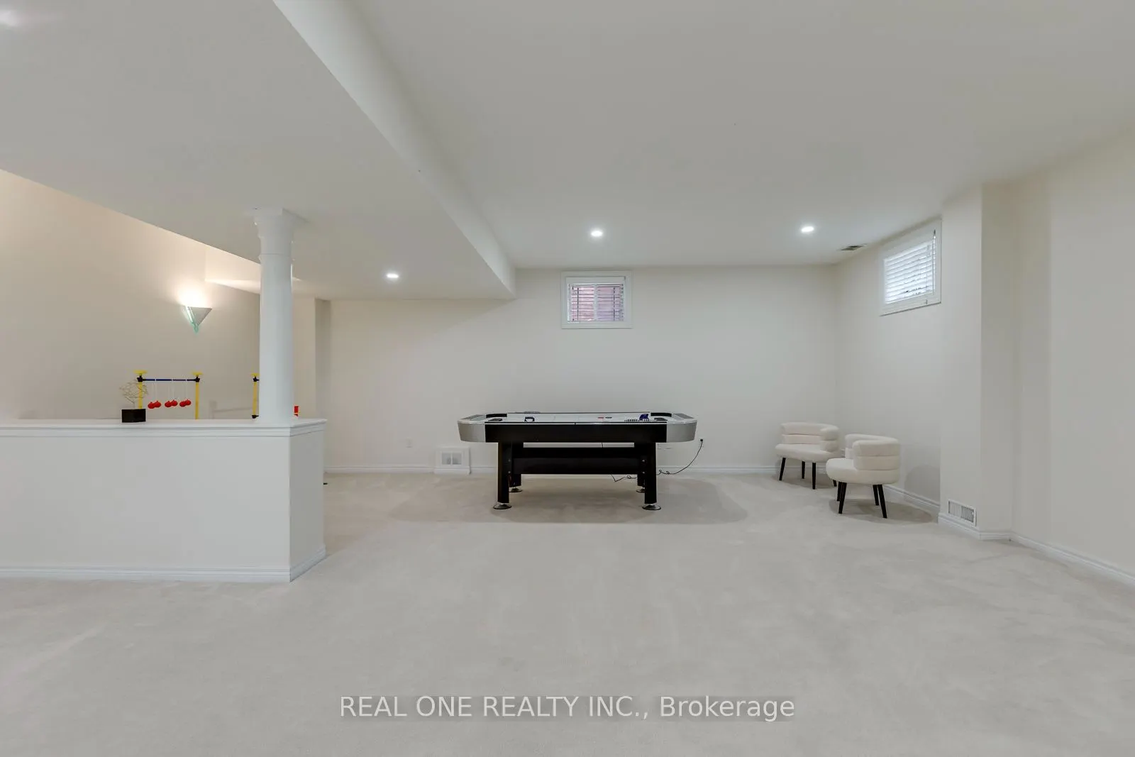 2456 Bon Echo Drive