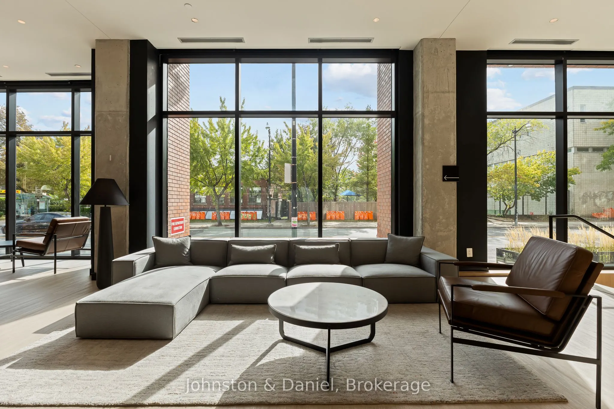 2720 Dundas Street W #618
