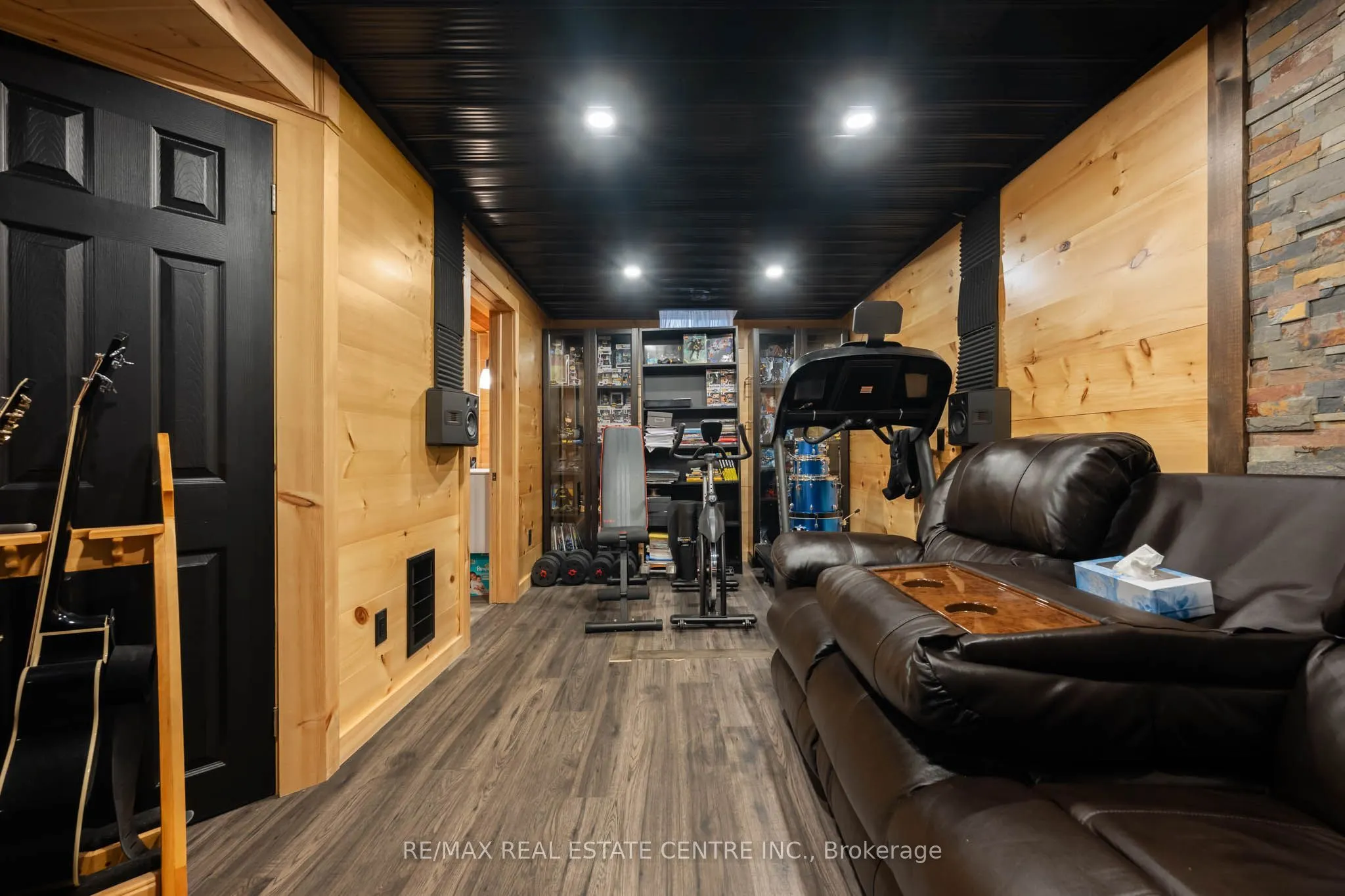 128 Elaine Drive