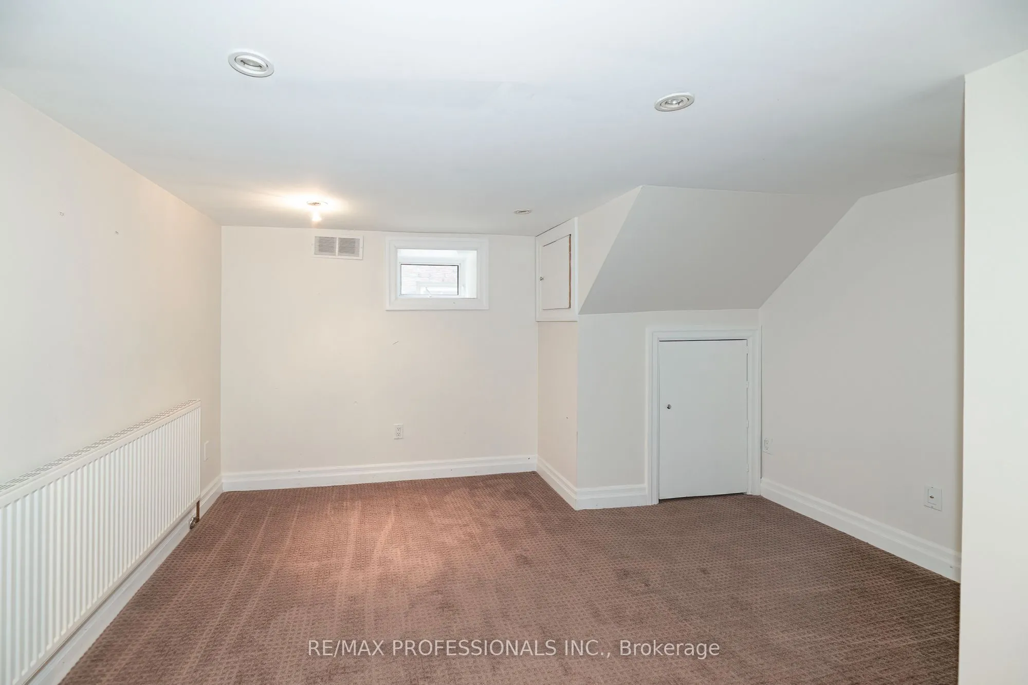 61 Grenview Boulevard N