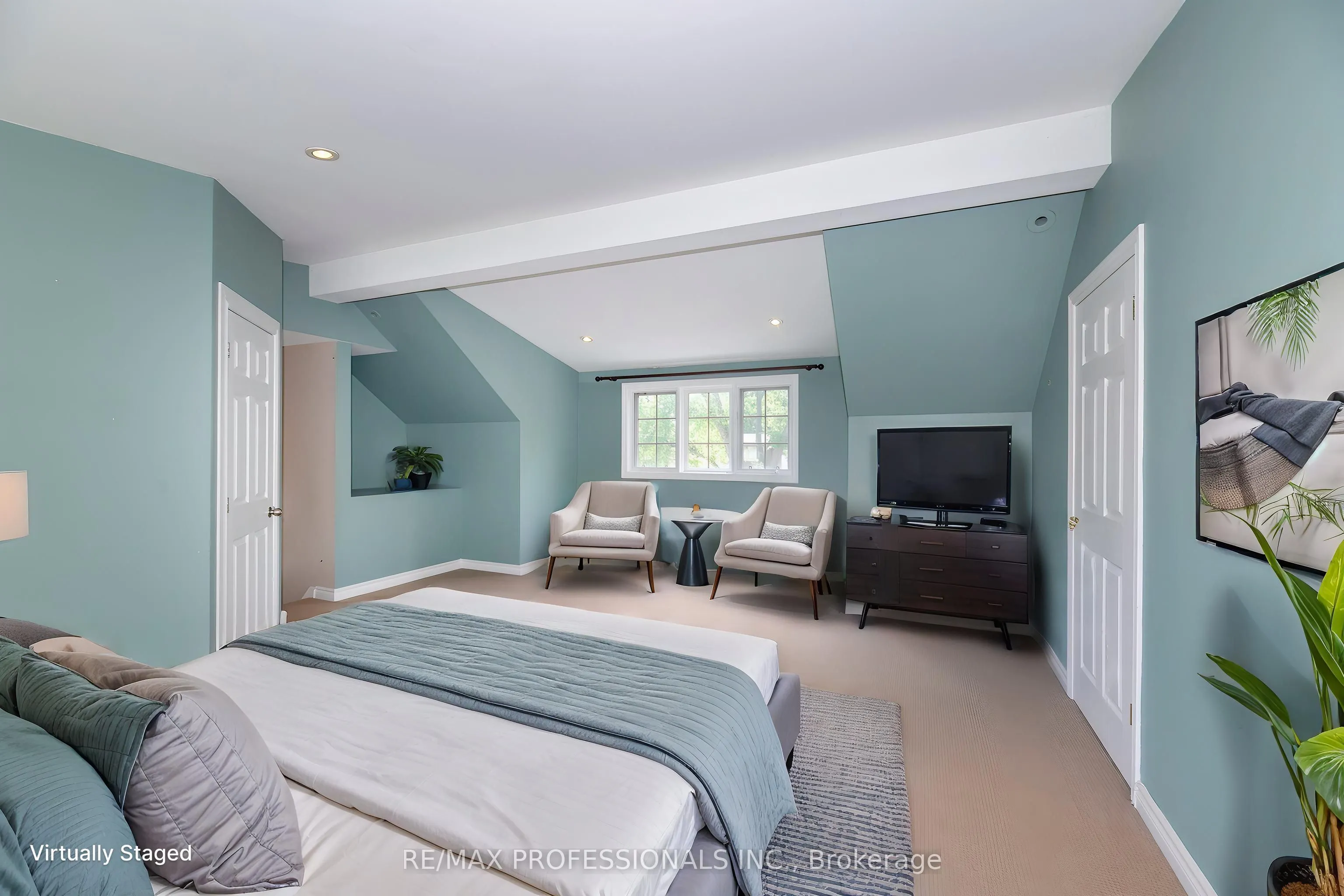 61 Grenview Boulevard N