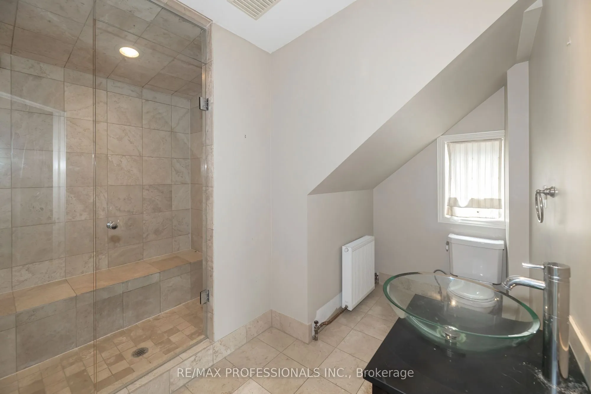 61 Grenview Boulevard N