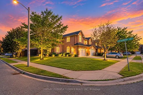 2 Checkerberry Crescent