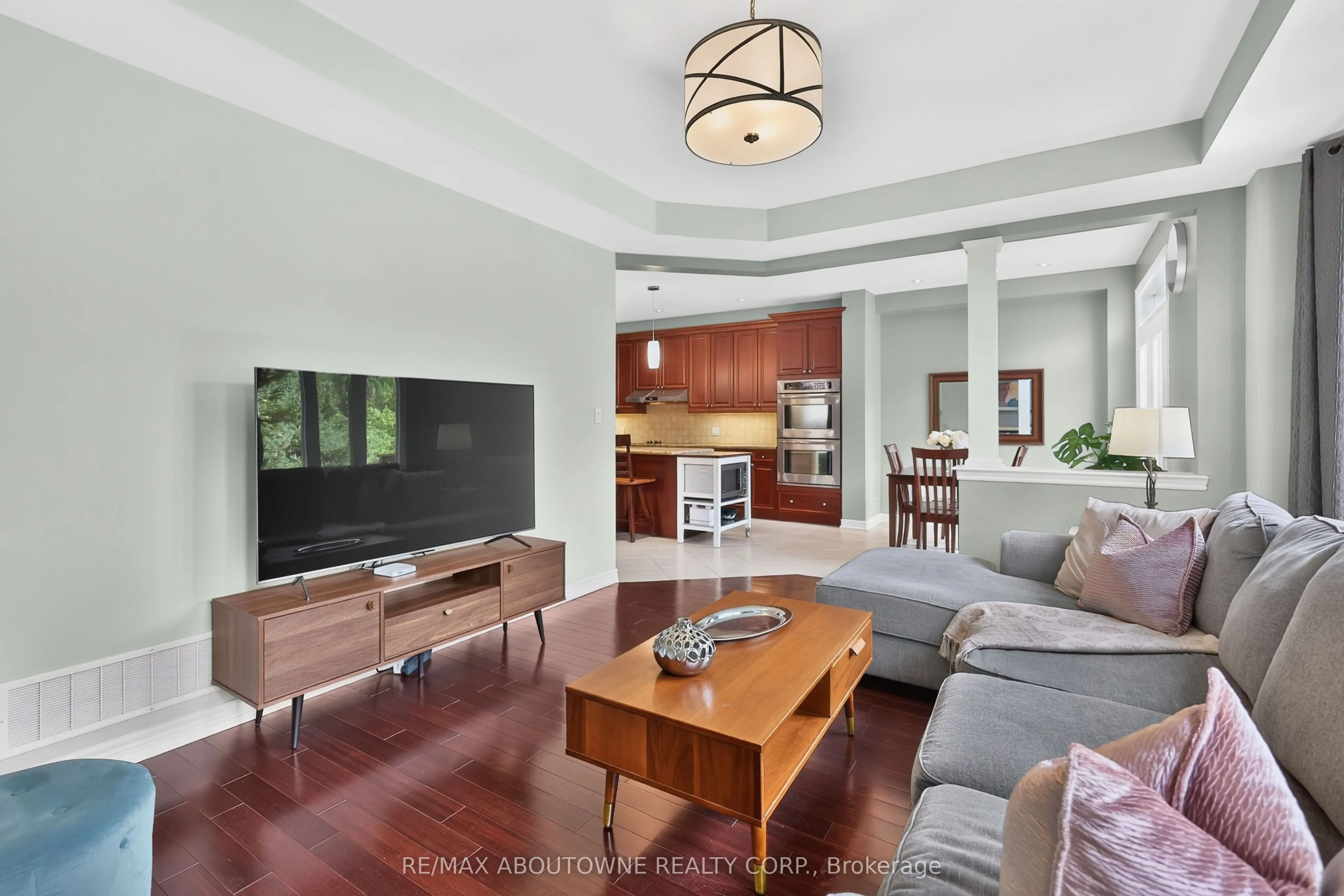 2269 Whitworth Drive