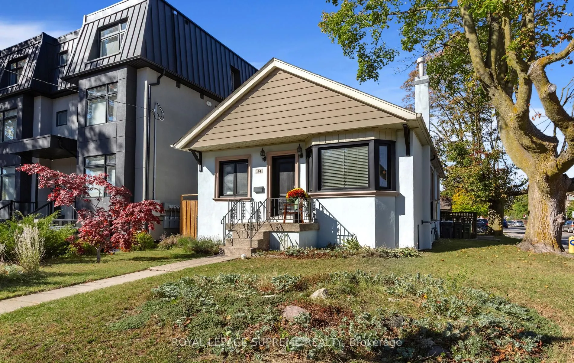 54 East Drive