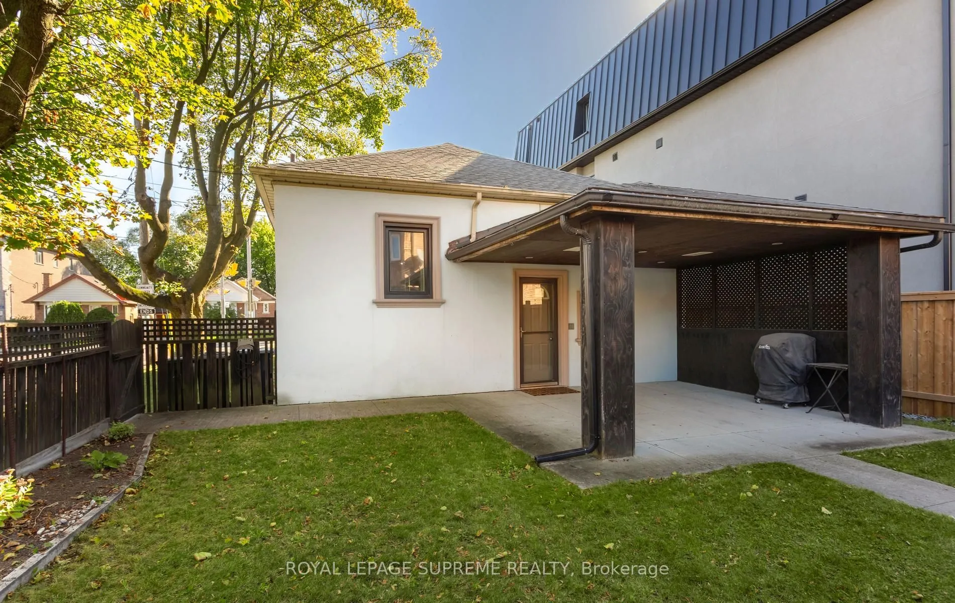 54 East Drive