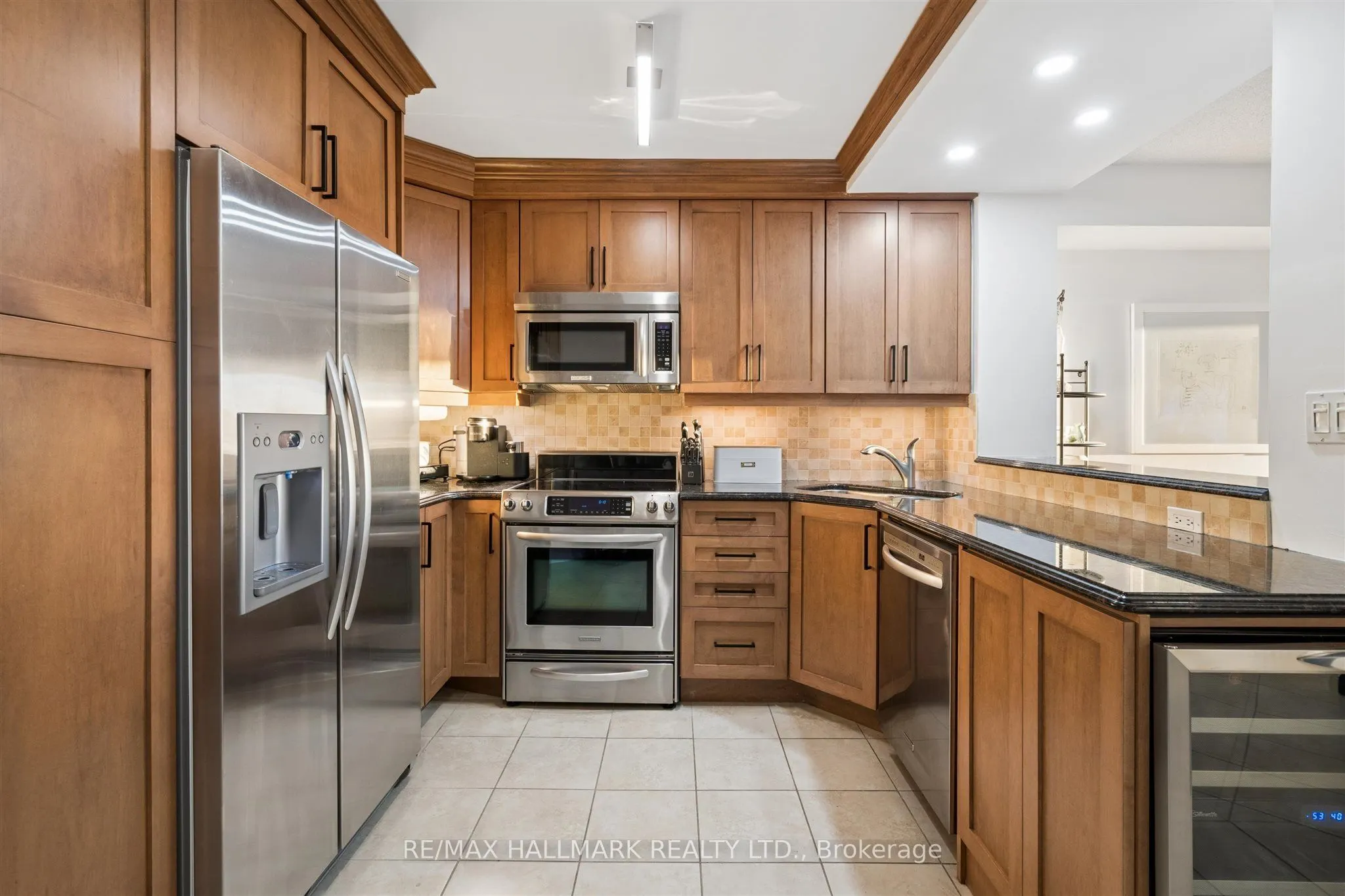 2267 Lakeshore Boulevard W #707