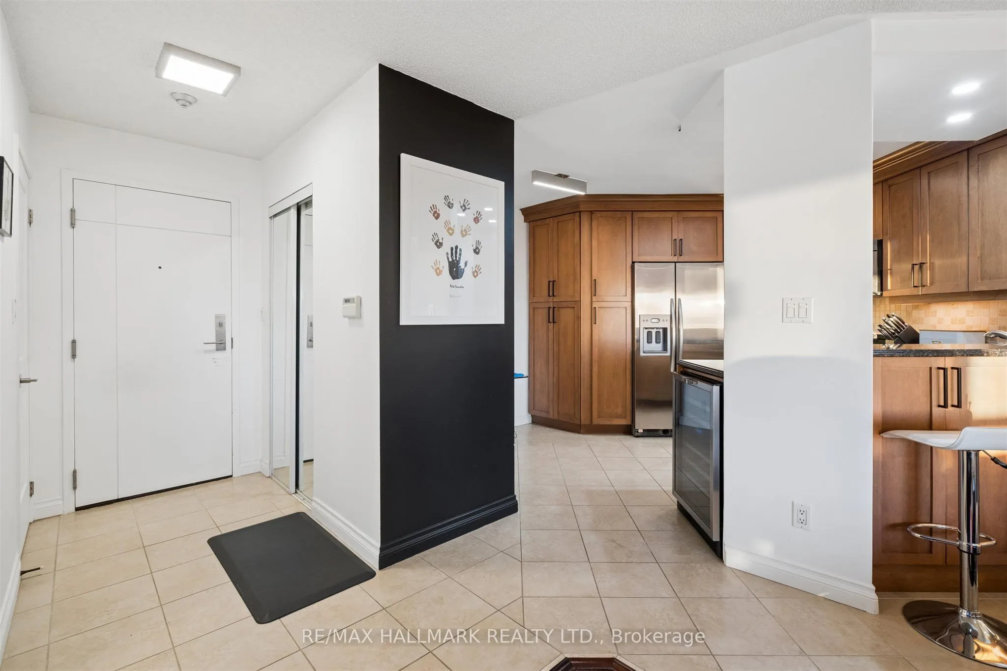 2267 Lakeshore Boulevard W #707
