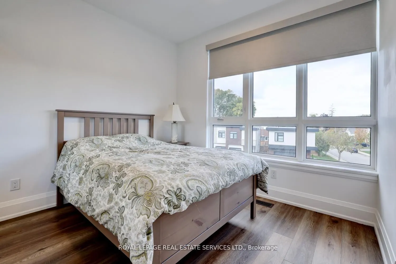137 High Street W #12