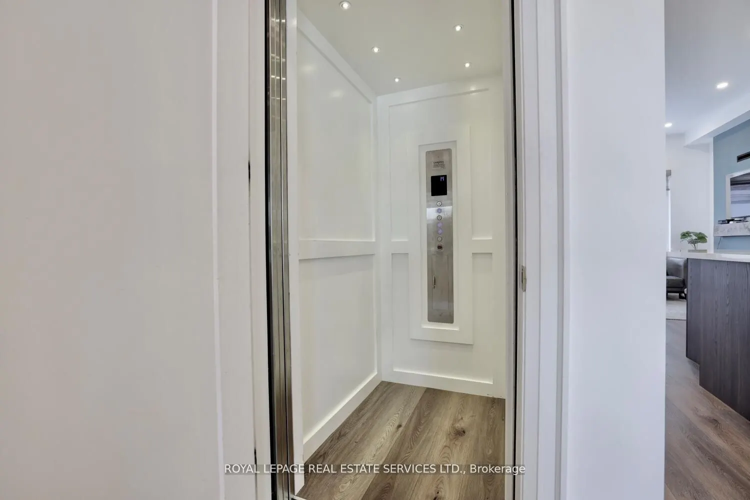 137 High Street W #12