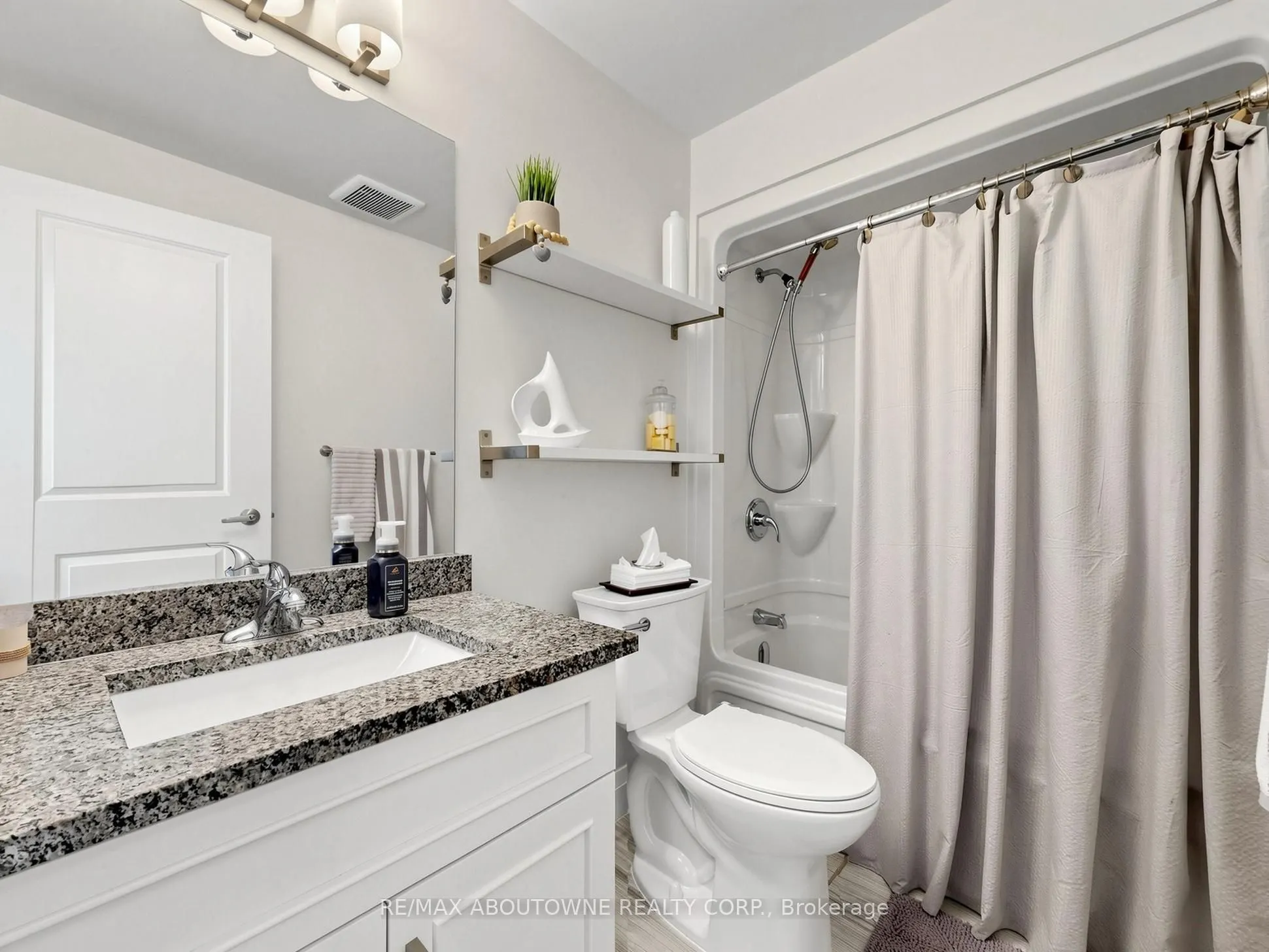 630 Sauve Street #418