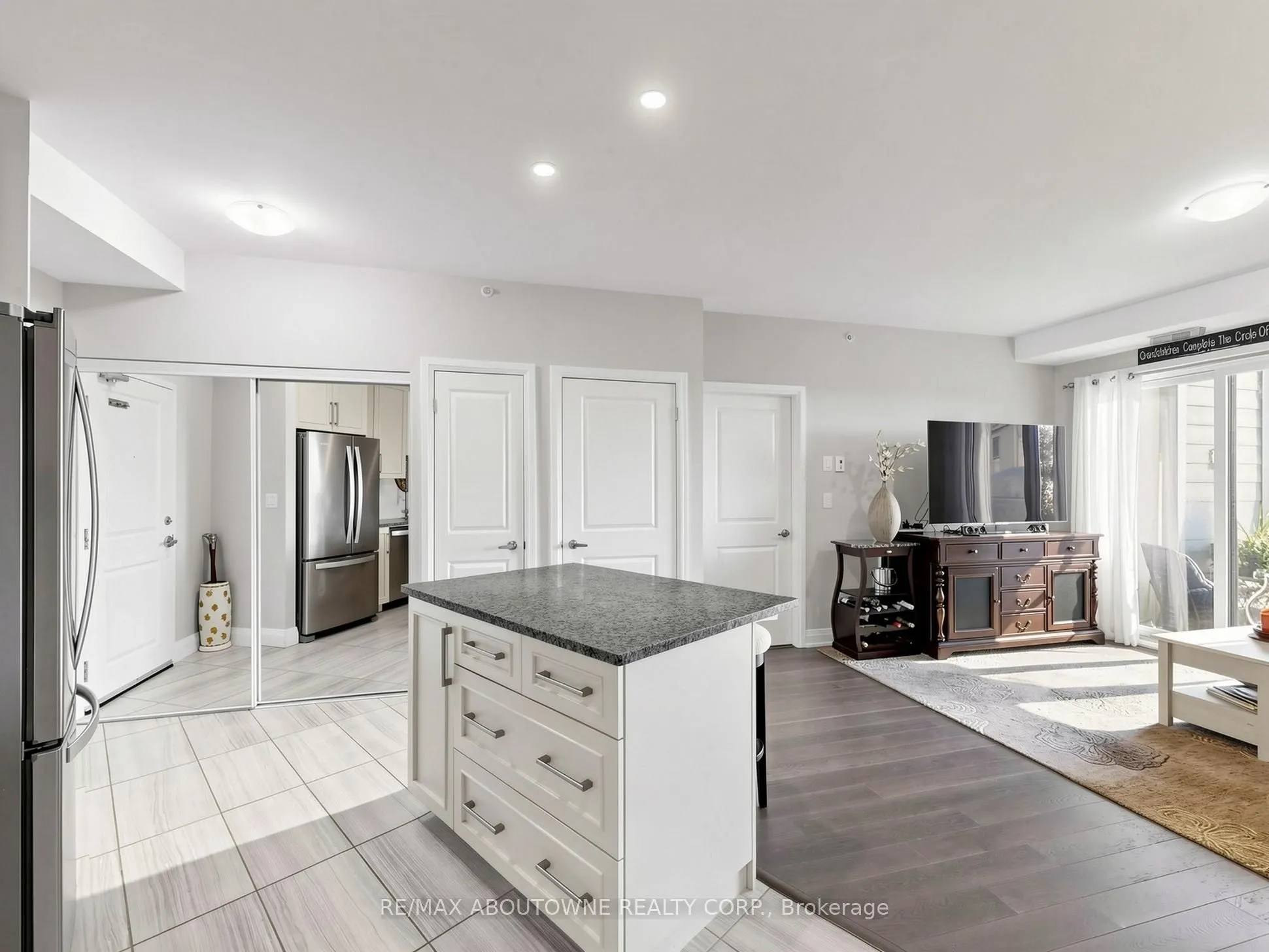 630 Sauve Street #418
