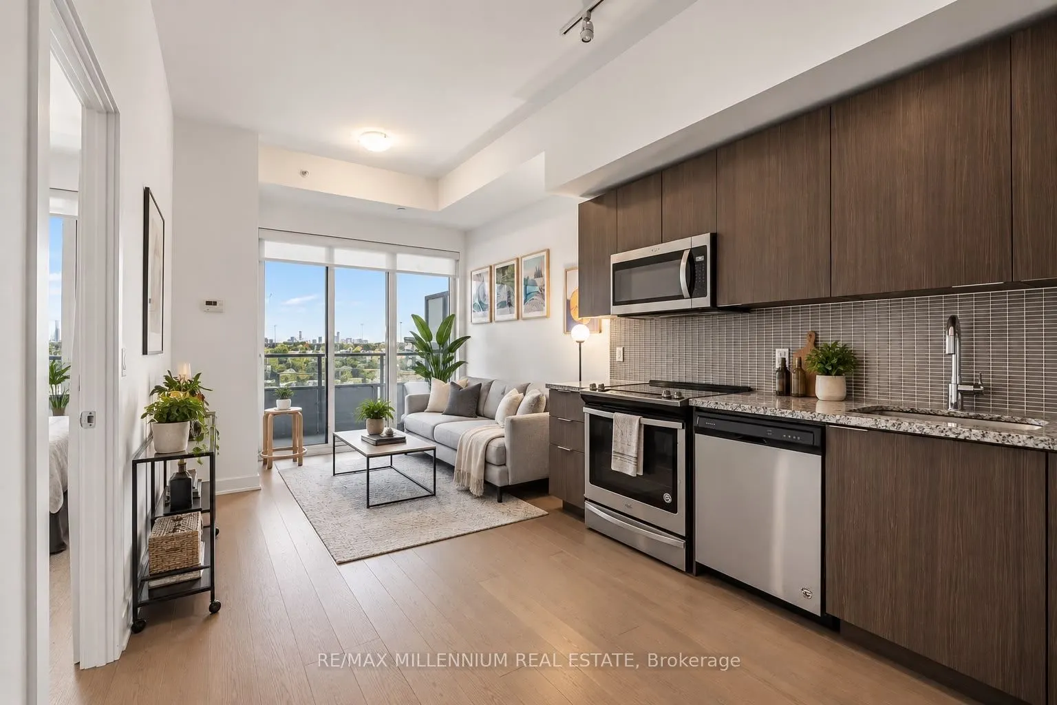 20 Shore Breeze Drive #803