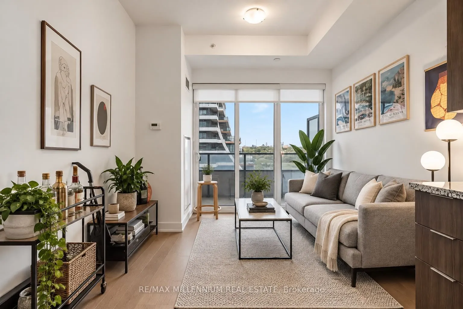 20 Shore Breeze Drive #803