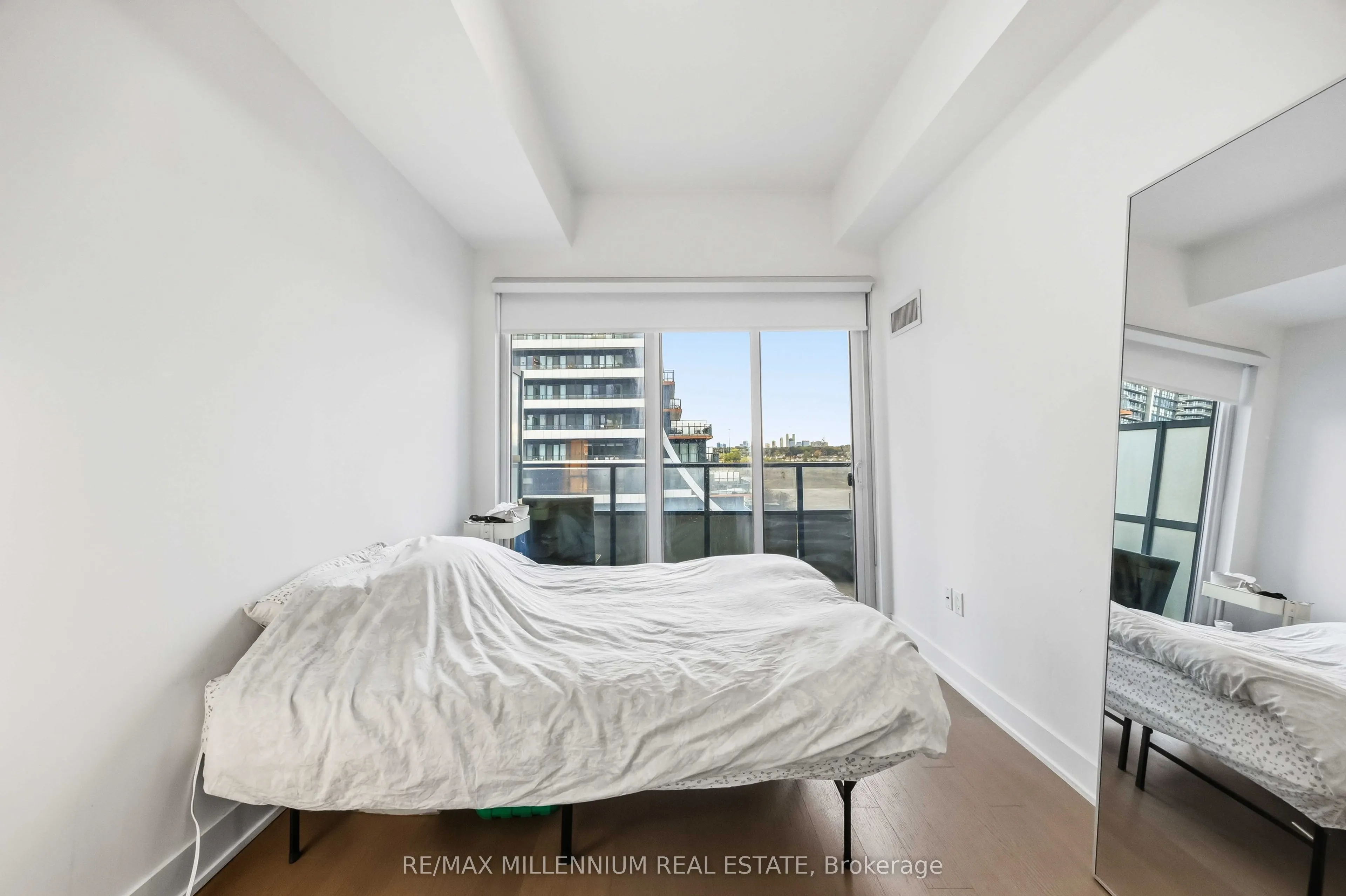 20 Shore Breeze Drive #803