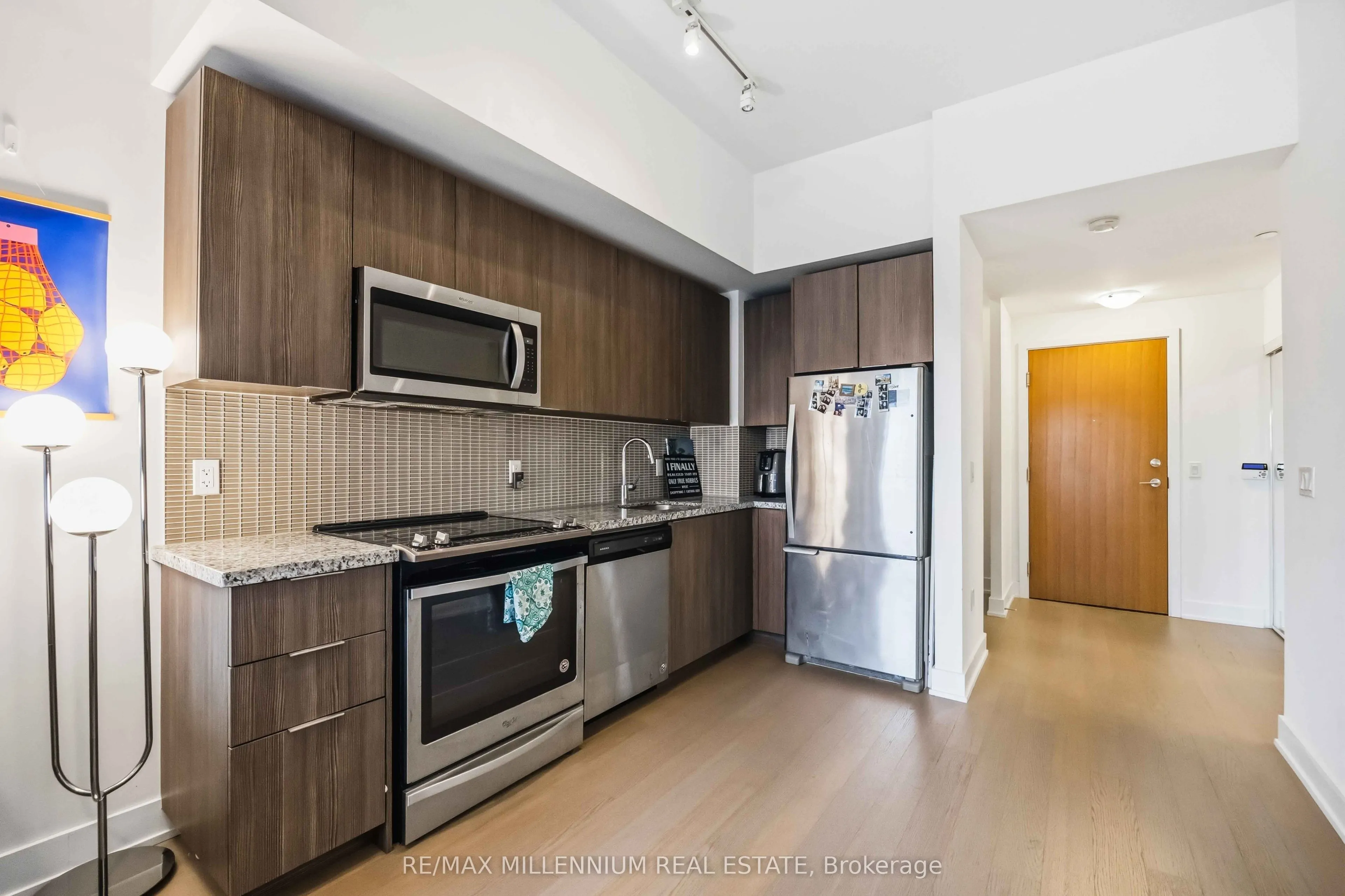 20 Shore Breeze Drive #803