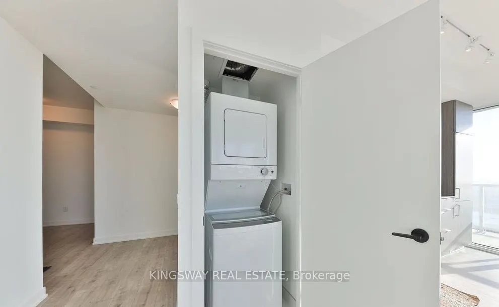 220 MISSINNIHE Way #912