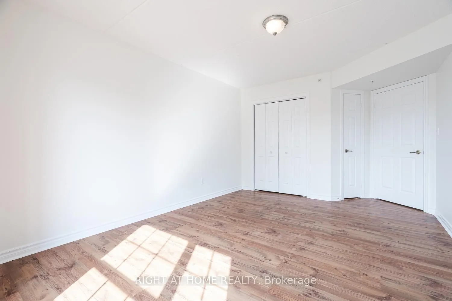 1471 Maple Avenue #302