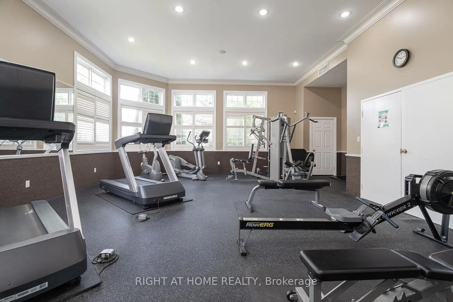 1471 Maple Avenue #302
