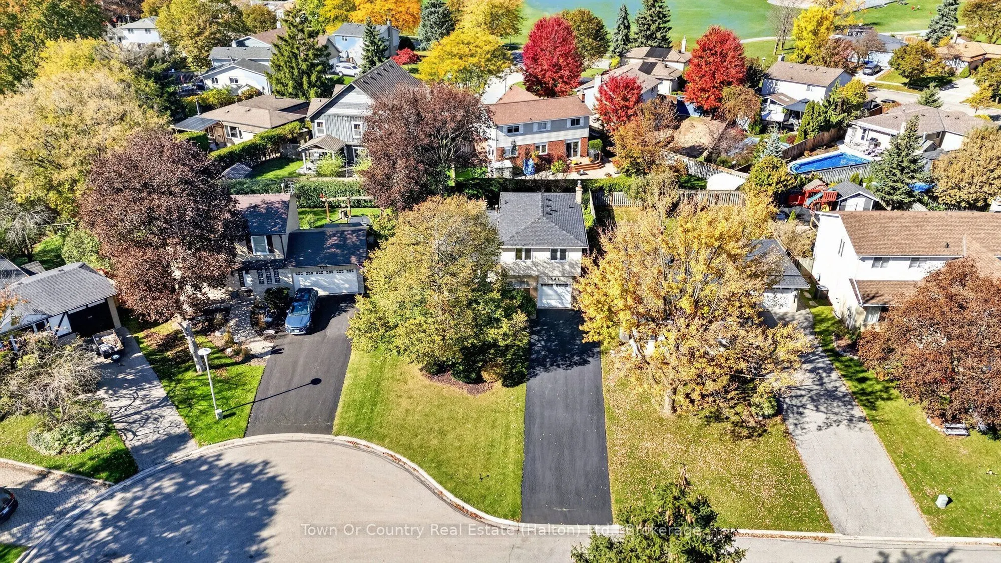 581 Lord Simcoe Court