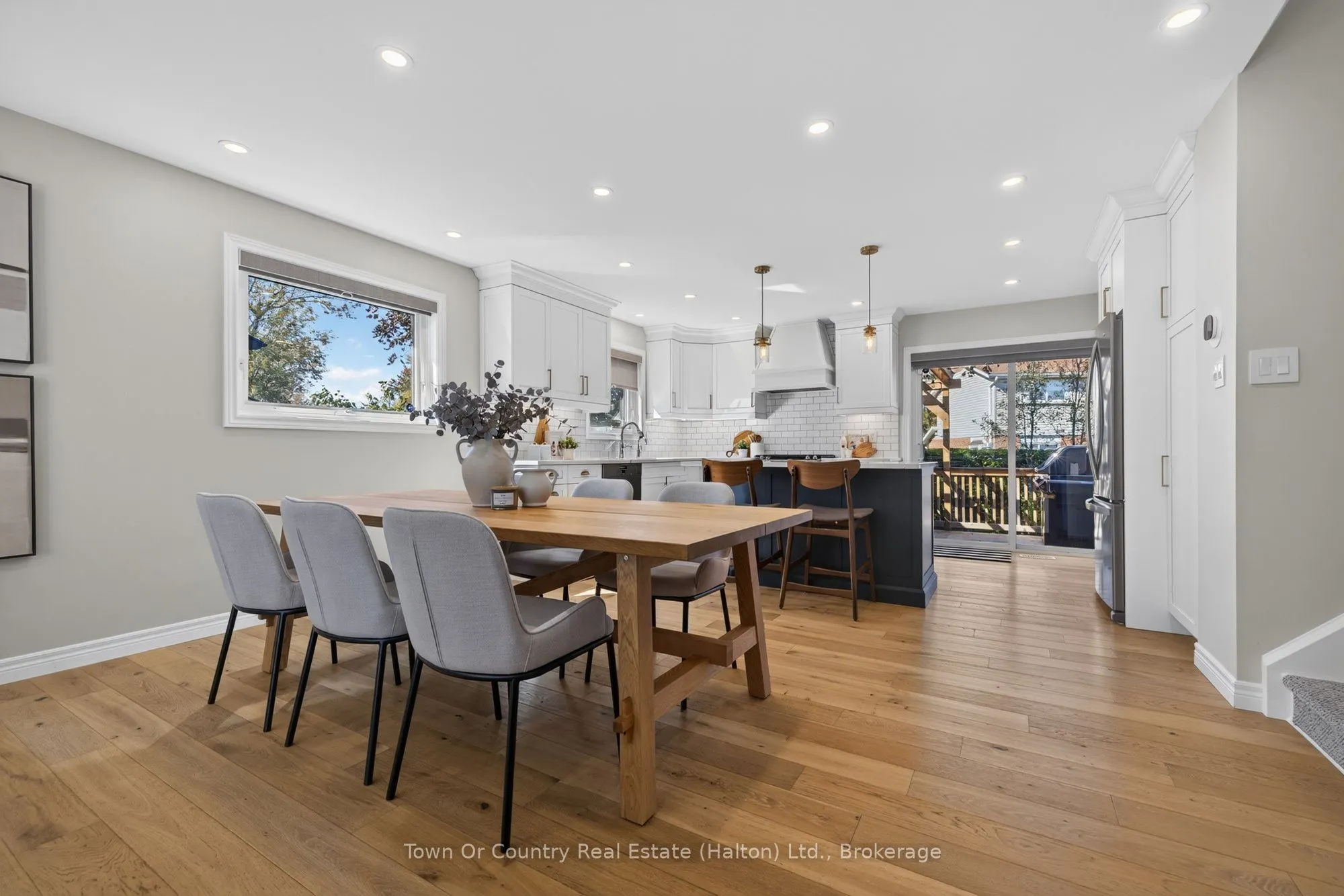 581 Lord Simcoe Court