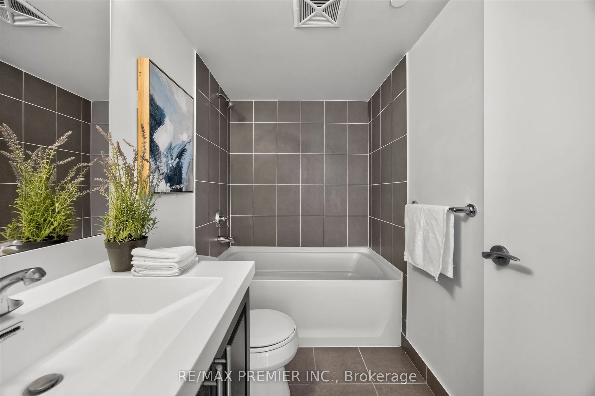 3091 Dufferin Street #704