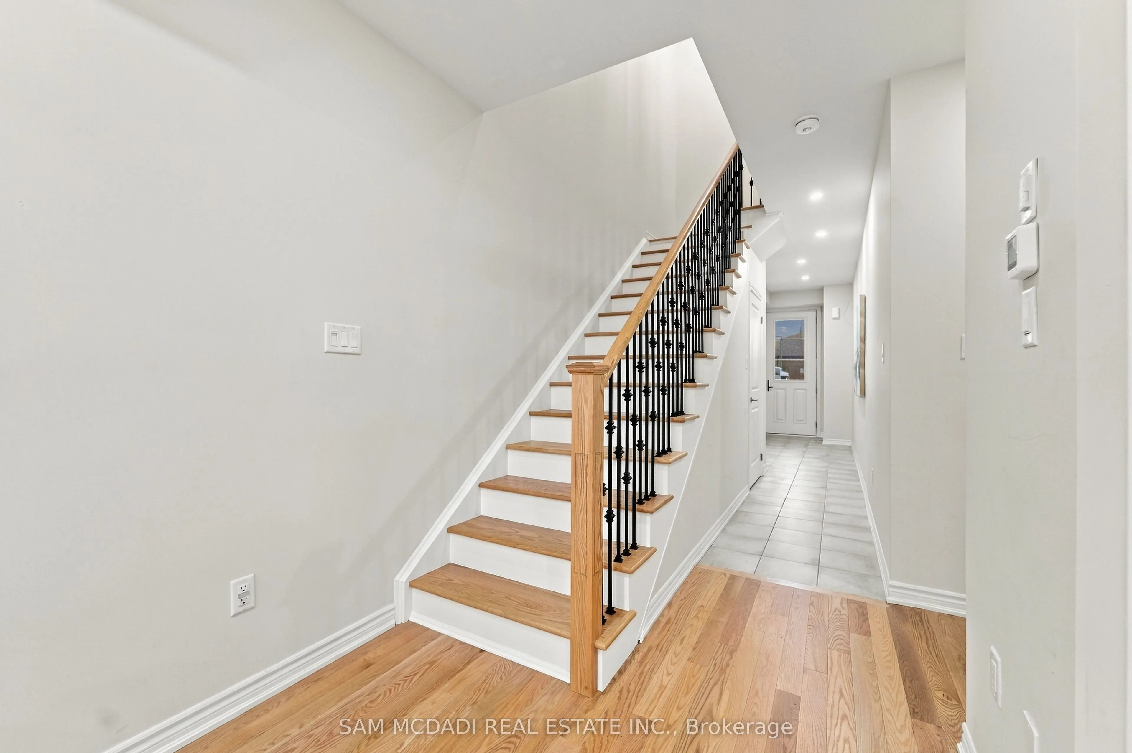 2076 Coppenwood Common