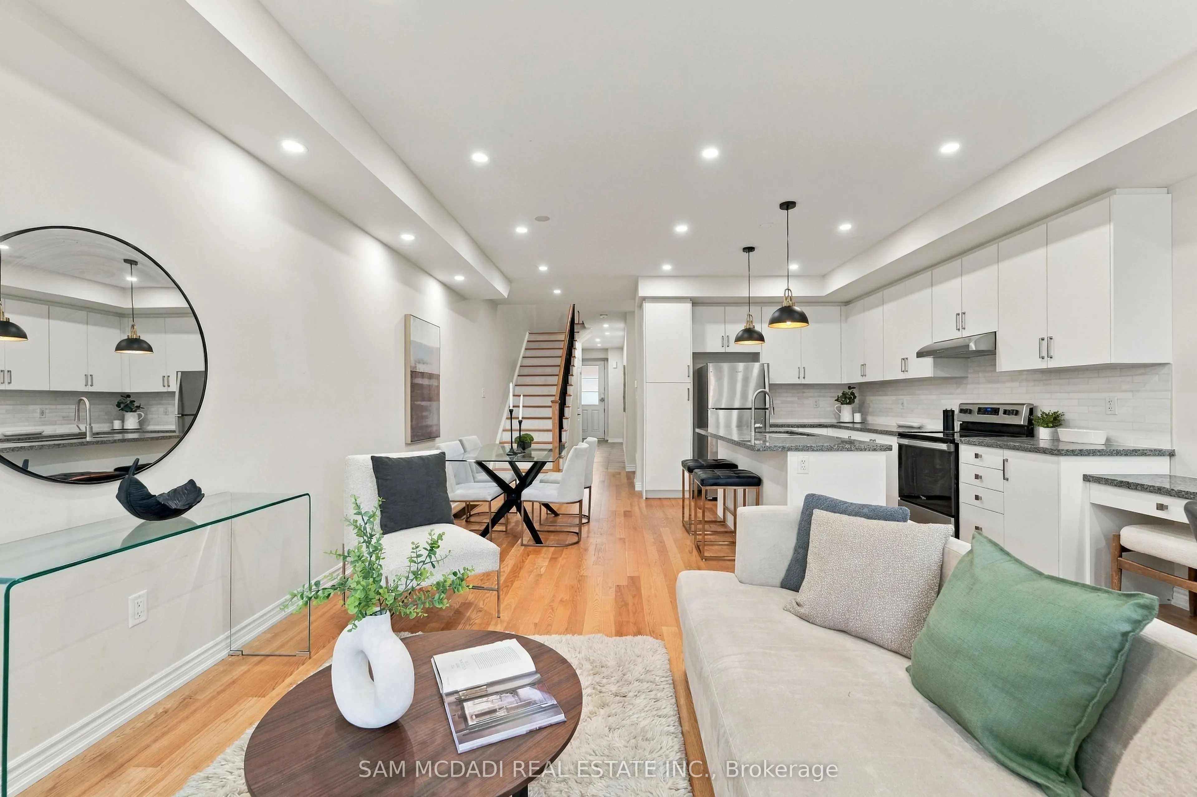2076 Coppenwood Common
