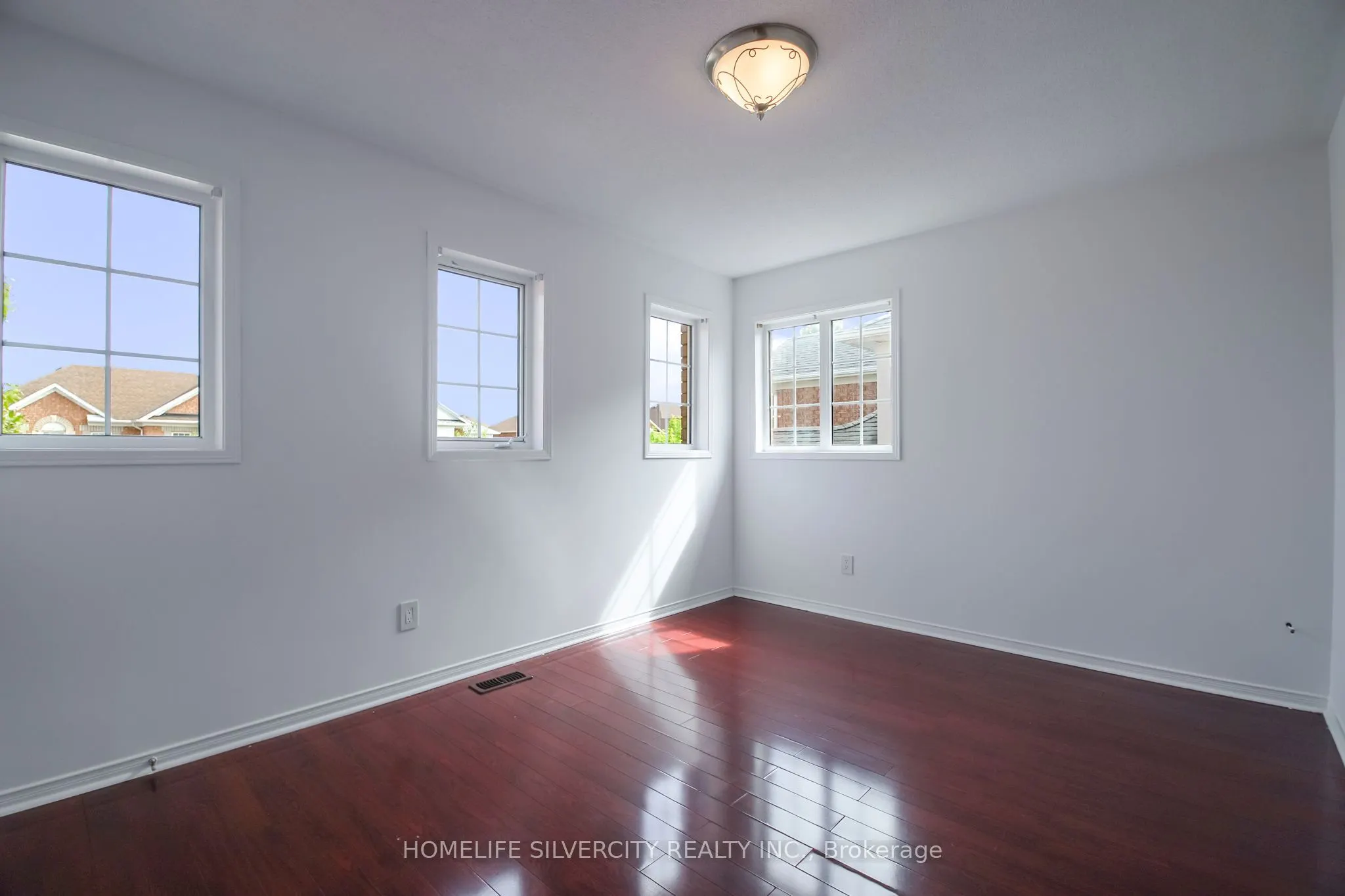 22 Meadow Glade Road