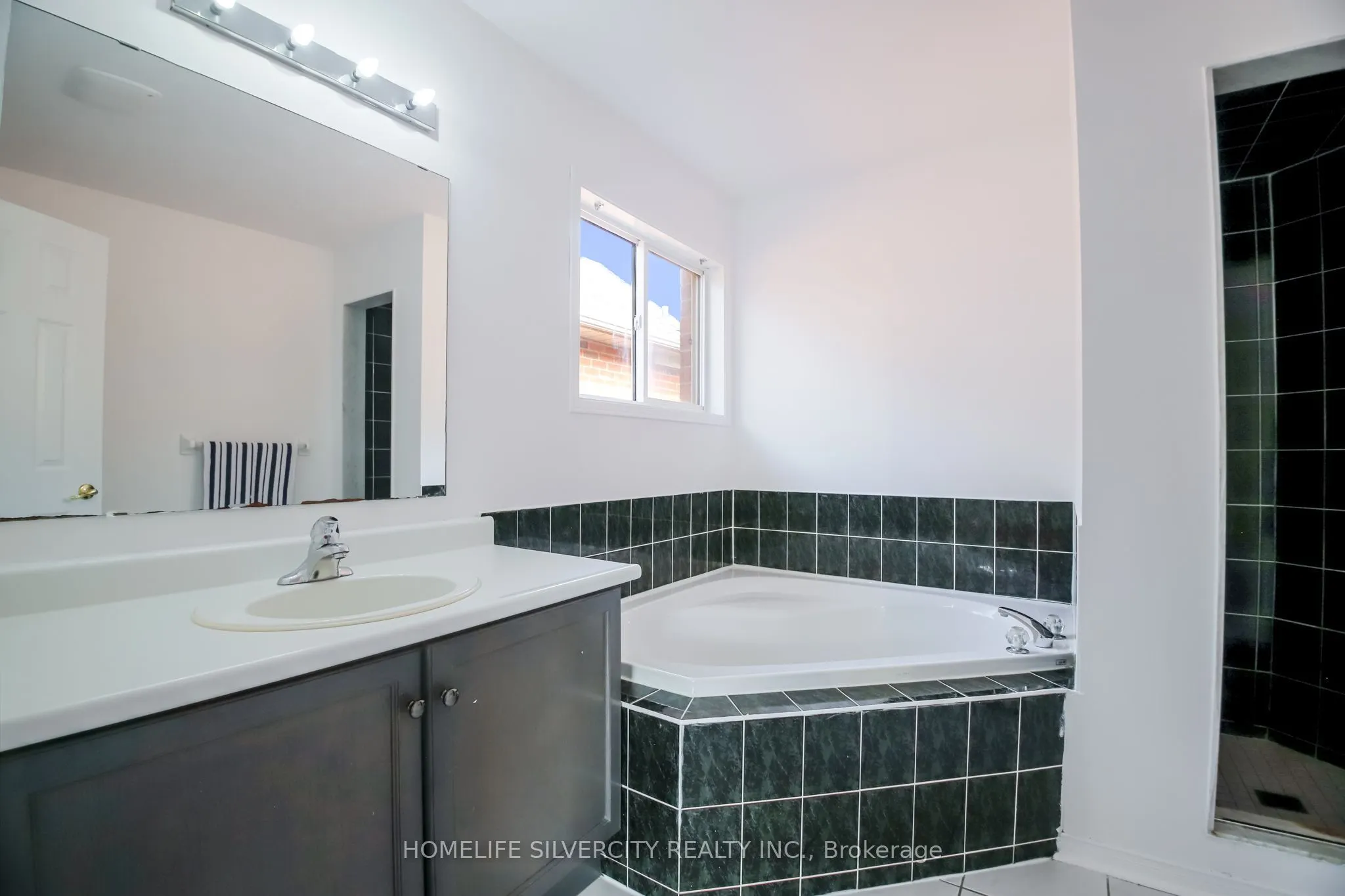 22 Meadow Glade Road