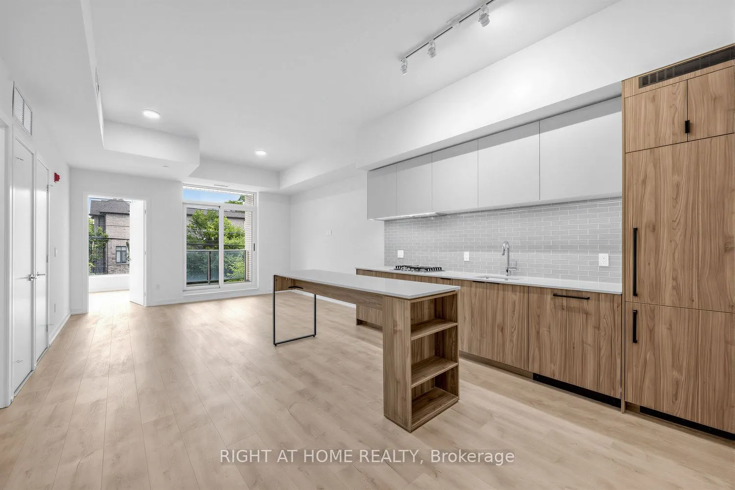 722 Marlee Avenue #207
