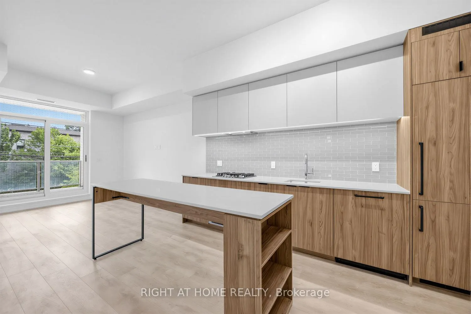 722 Marlee Avenue #207