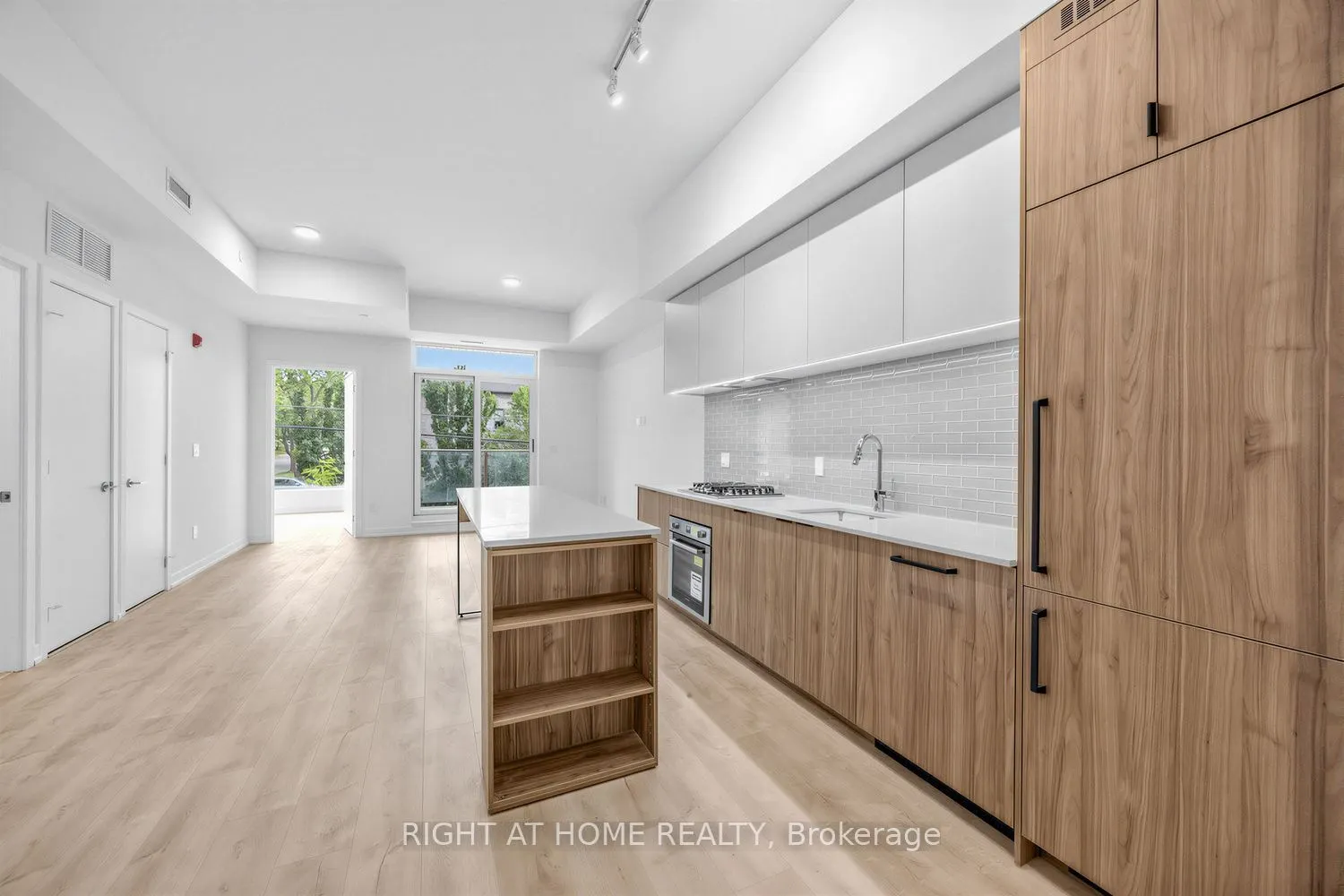 722 Marlee Avenue #207