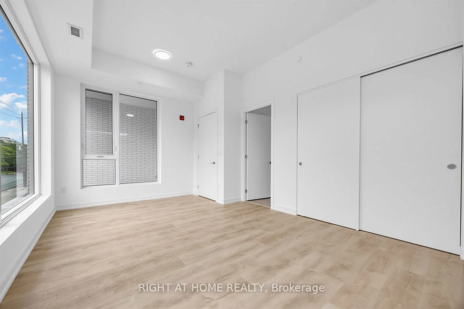 722 Marlee Avenue #207