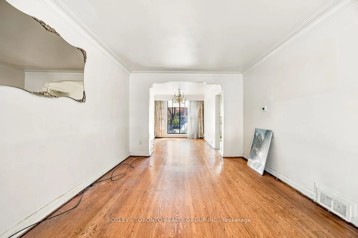 431 Ridelle Avenue