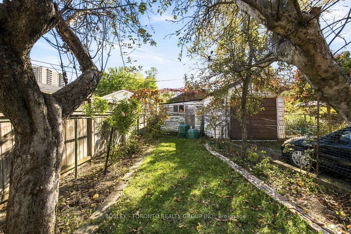 431 Ridelle Avenue