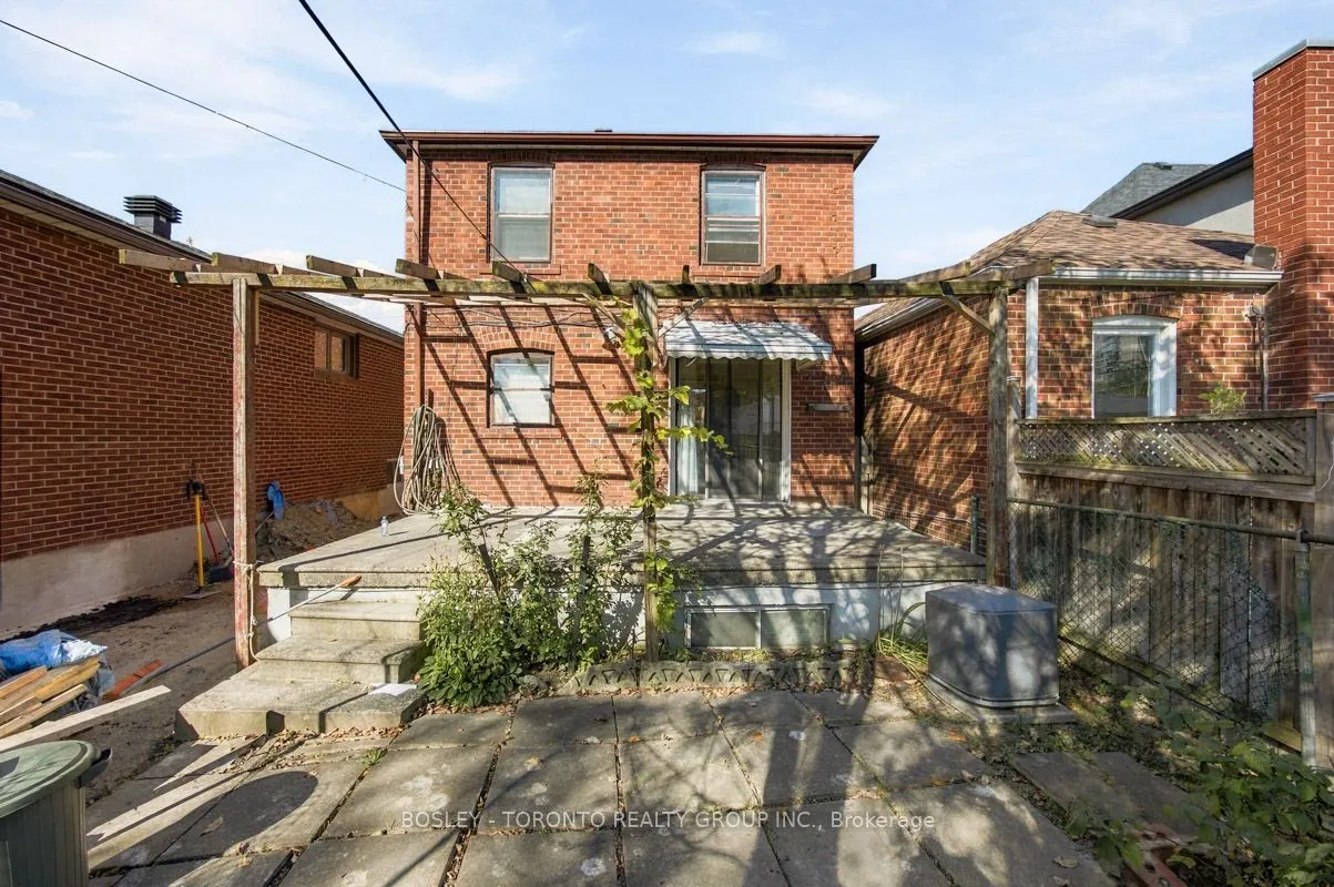 431 Ridelle Avenue