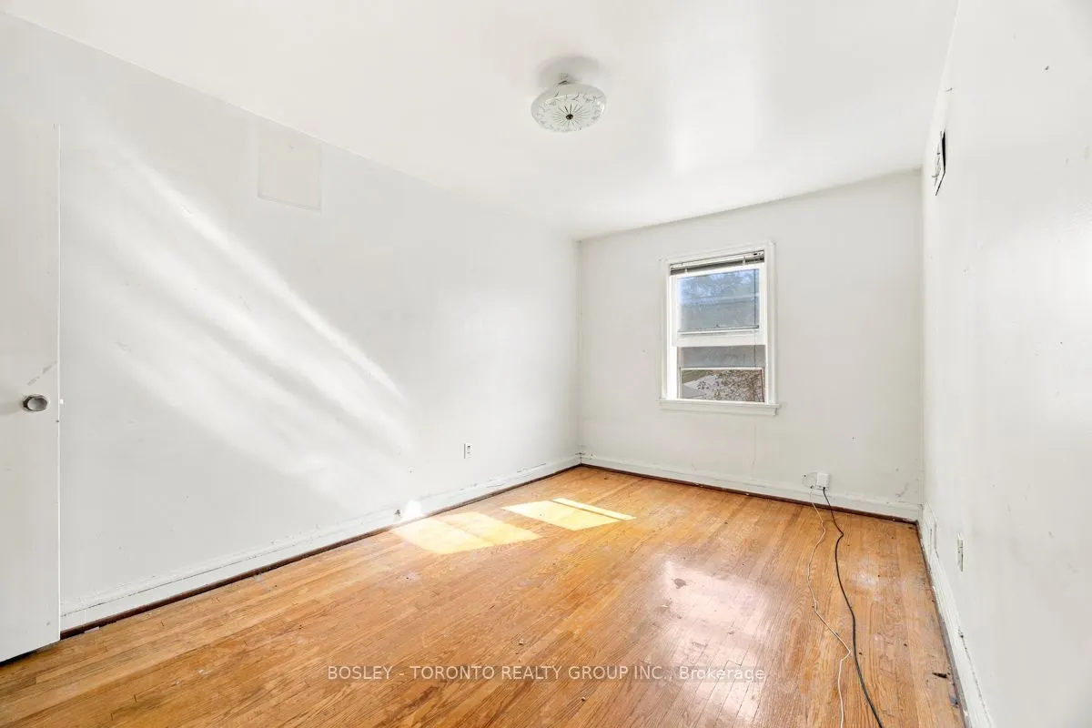 431 Ridelle Avenue