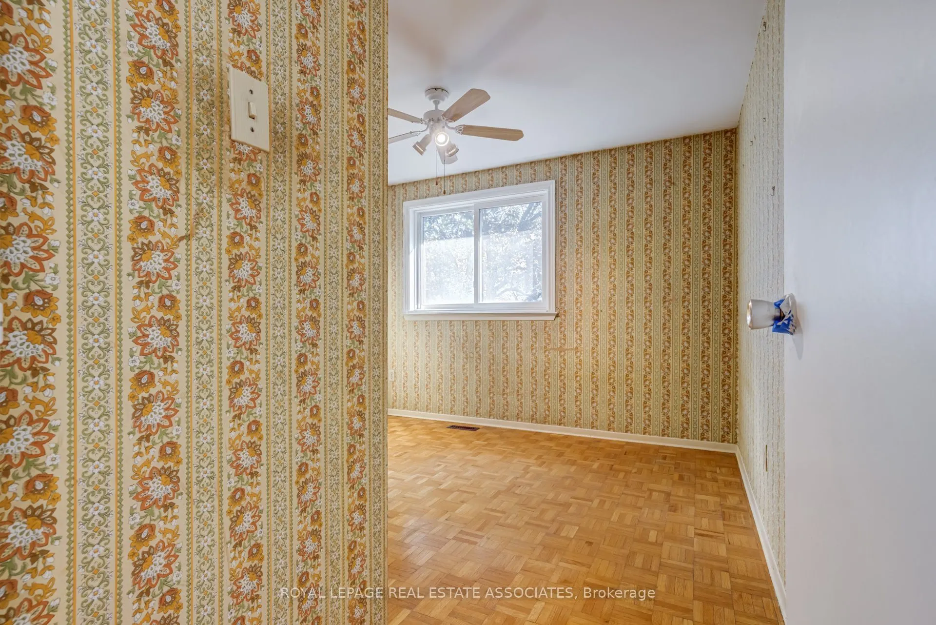 215 Mississauga Valley Boulevard #38