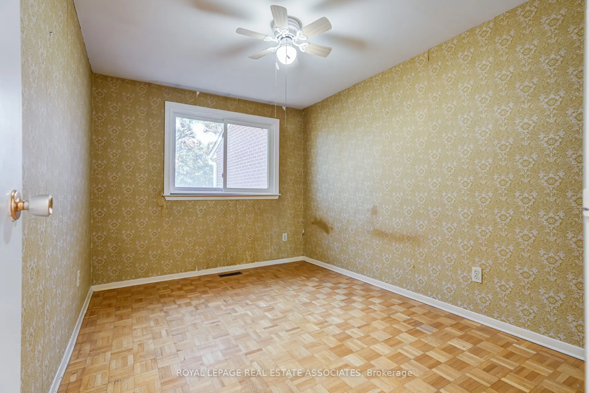 215 Mississauga Valley Boulevard #38