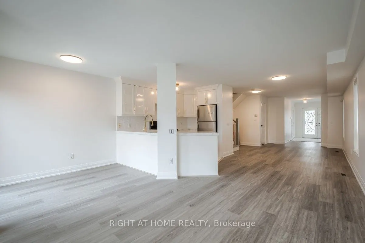 7401 Village Walk