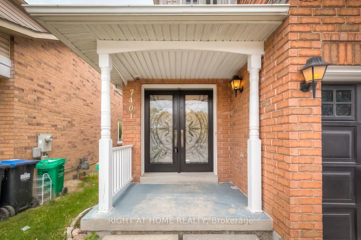 7401 Village Walk